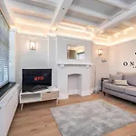 ✰Onpoint-Fresh 1 Bedroom Apt With Parking✰