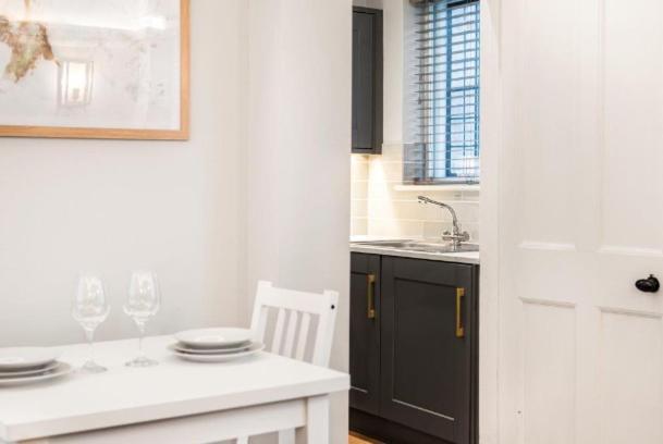 ✰onpoint-fresh 1 Bedroom Apt With Parking✰ Apartment *